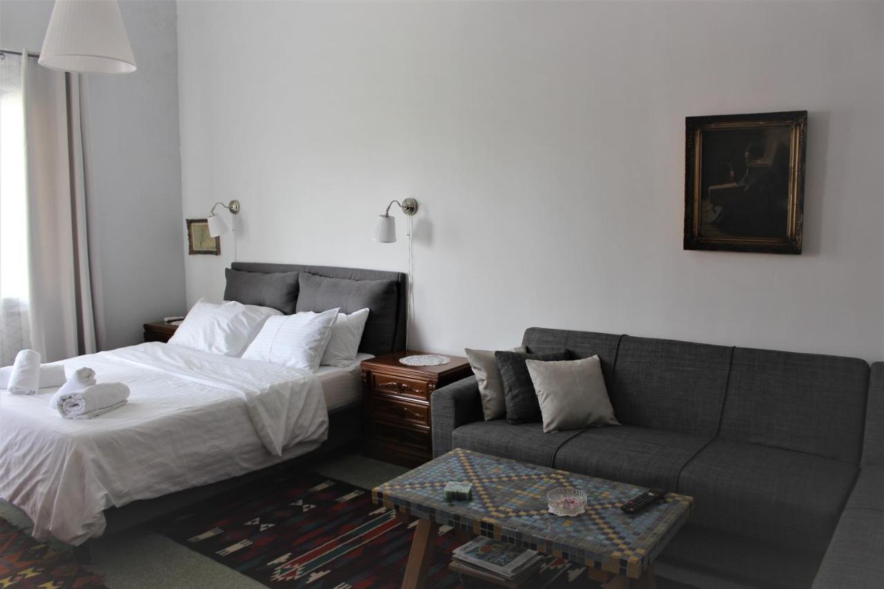 A Litte Taste Of Home Guest House Athens Exterior photo
