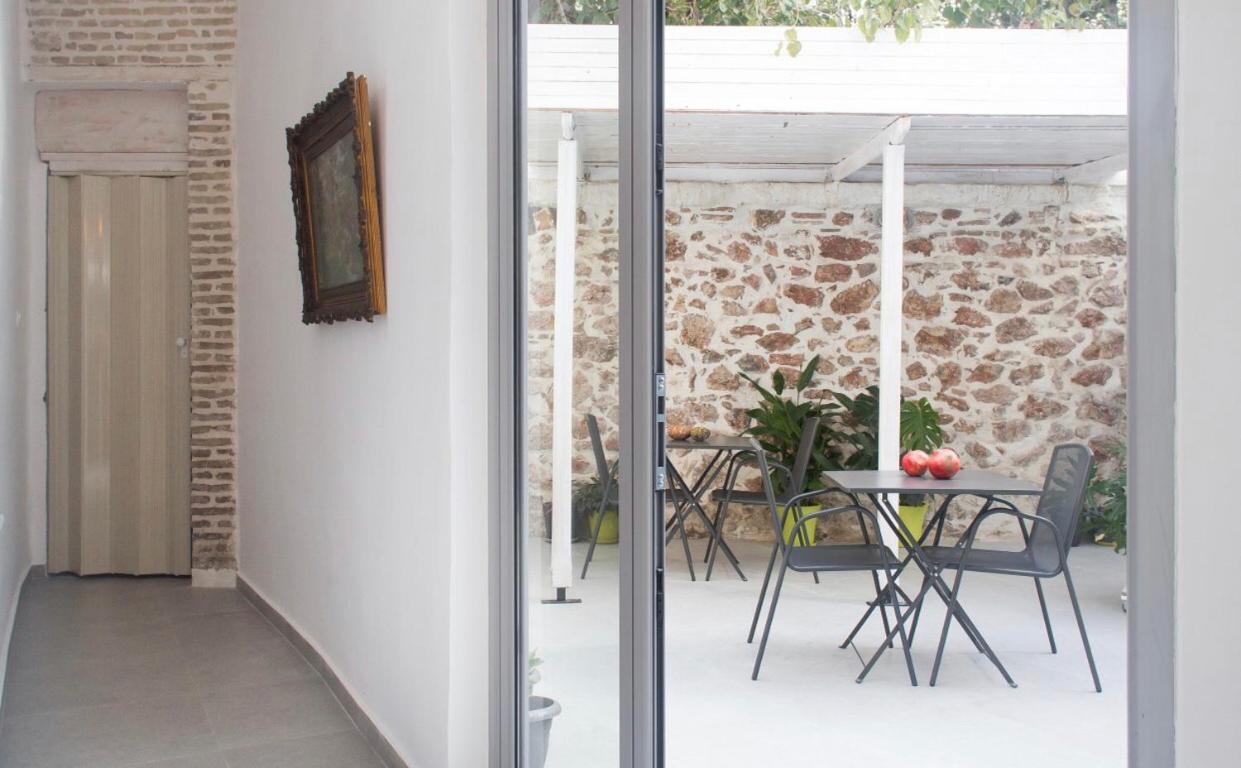 A Litte Taste Of Home Guest House Athens Exterior photo